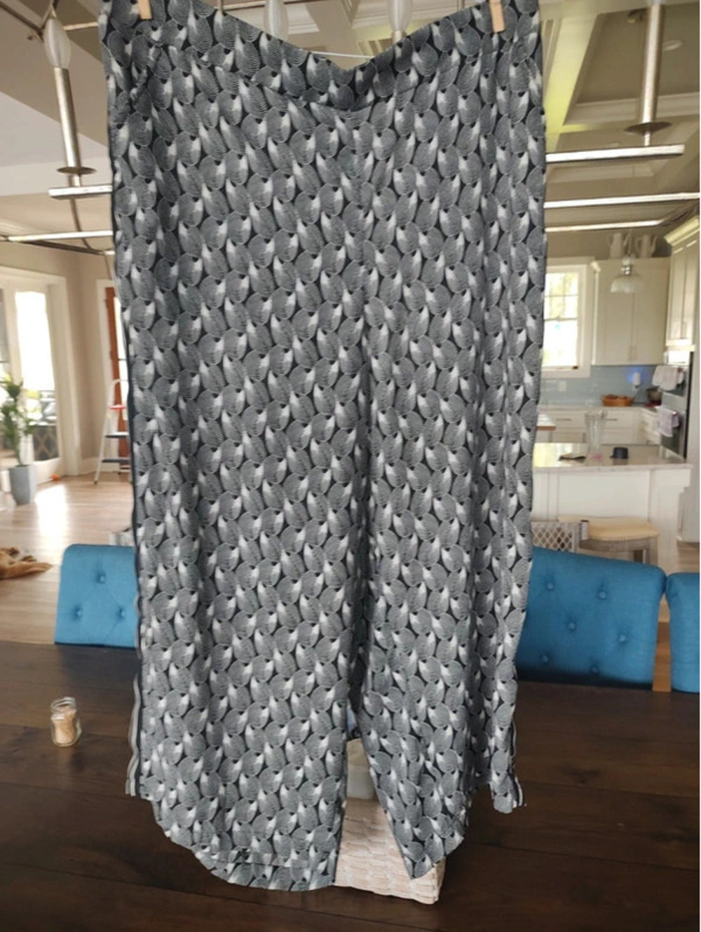 Max Studio Black and White Patterned Wide Leg Pants 100% Polyester Size